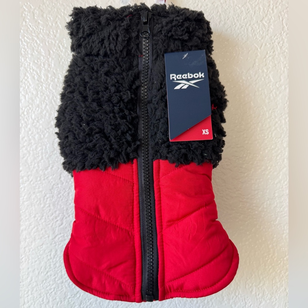 NWT Super Cute REEBOK Dog Jacket Red Sherpa Black Nylon XS Zipper Detail Fleece